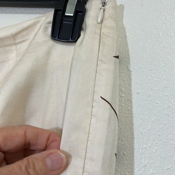 Russell Kemp 100% silk cream pants with bamboo design. Size 8 - Picture 7 of 8